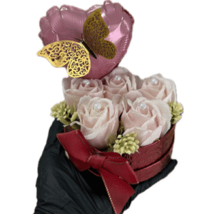 Caja Corazón Pequeña con globo rosado