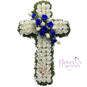 Eterna Cruz en Rosas Blancas y Azules