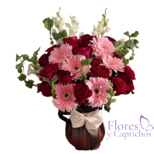 Florero en Rosas y Gerberas