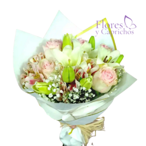 Lirios y Rosas en Ramo